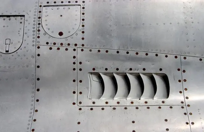 rivets on airplanes.jpg