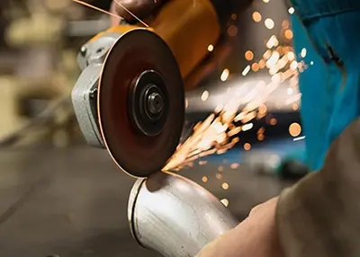 A Look Into Plasma Cutting: How Does a Plasma Cutter Work?