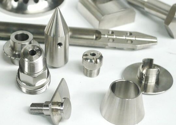 the-complete-guide-to-cnc-machining-parts-01.jpg